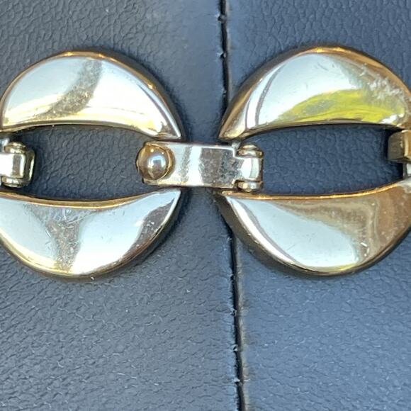 Vintage 1940’s MONET Gold Tone Oval Link Heavy Choker Collar Statement Necklace - Picture 9 of 10